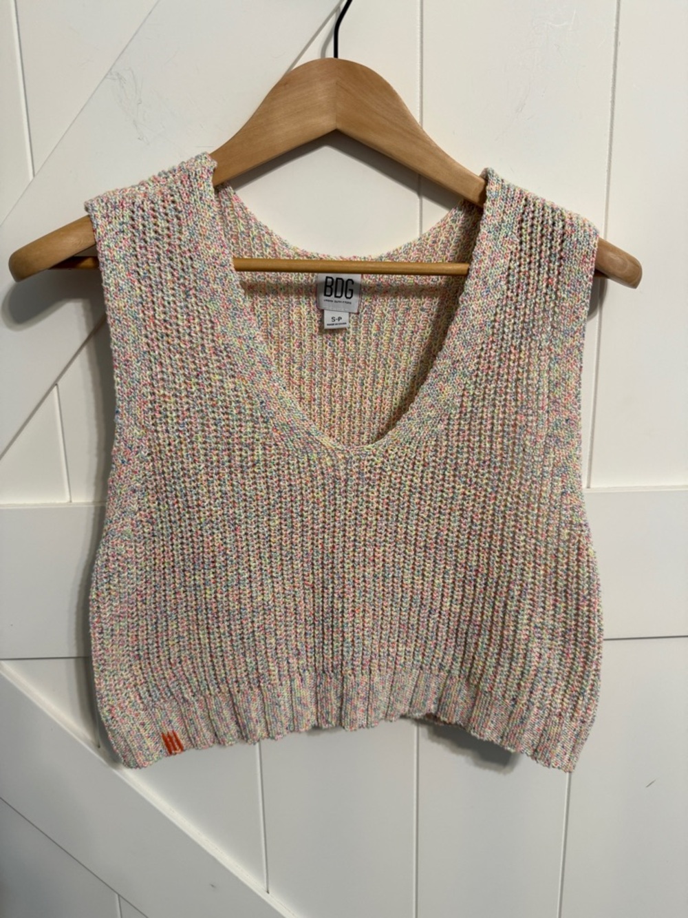 Urban Outfitters BDG Multicolor Knit V-Neck Sweater Vest Women’s small